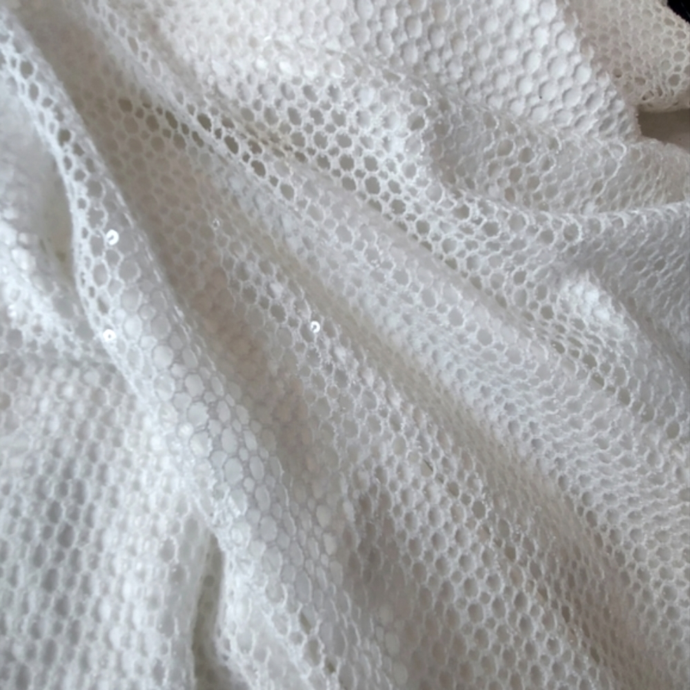 J. Taylor White Sleeveless A-Line Dress with Irredecent Sequins Size 6 Like New▪ - Picture 2 of 10
